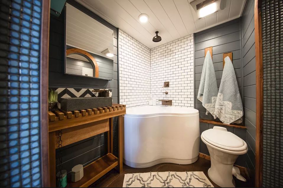 tiny house bathroom ideas 6