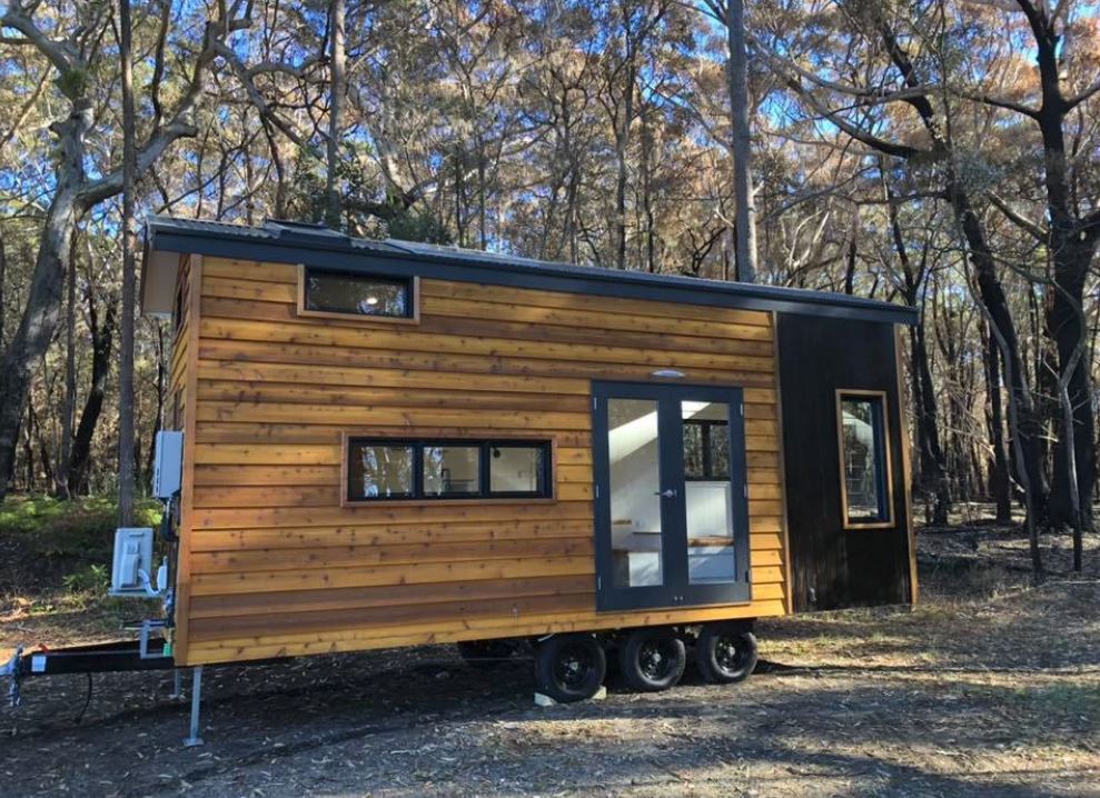 tiny house window3