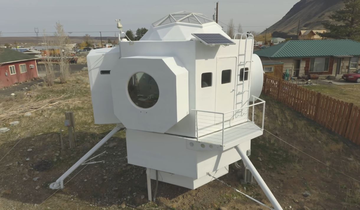 Lunar Lander Tiny House