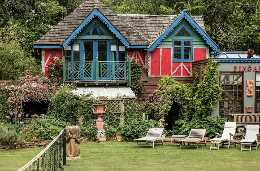 Tiny house airbnb England