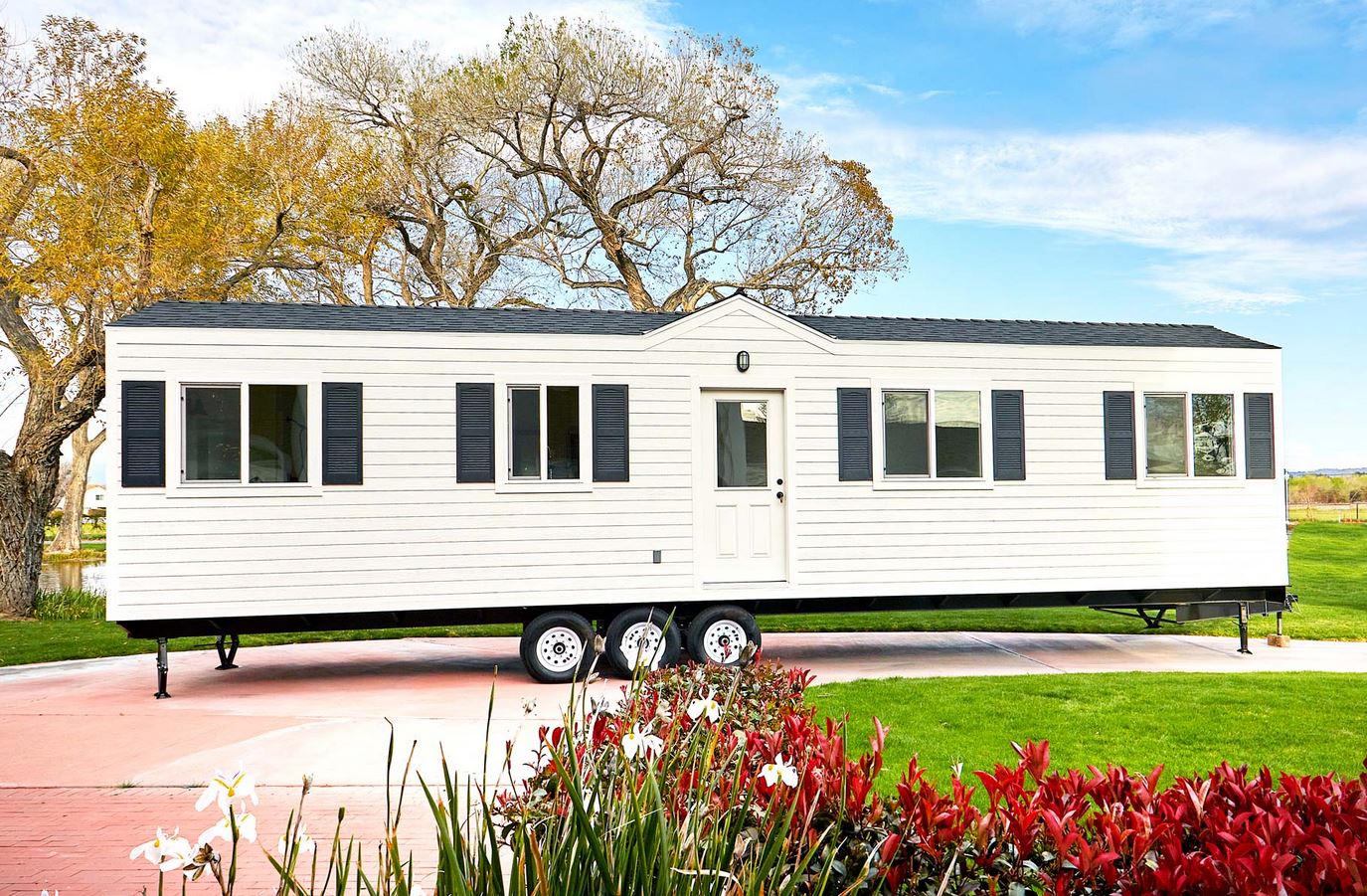 one story tiny house