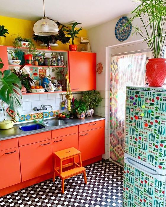 Colorful Boho decor ideas for your tiny house kitchen