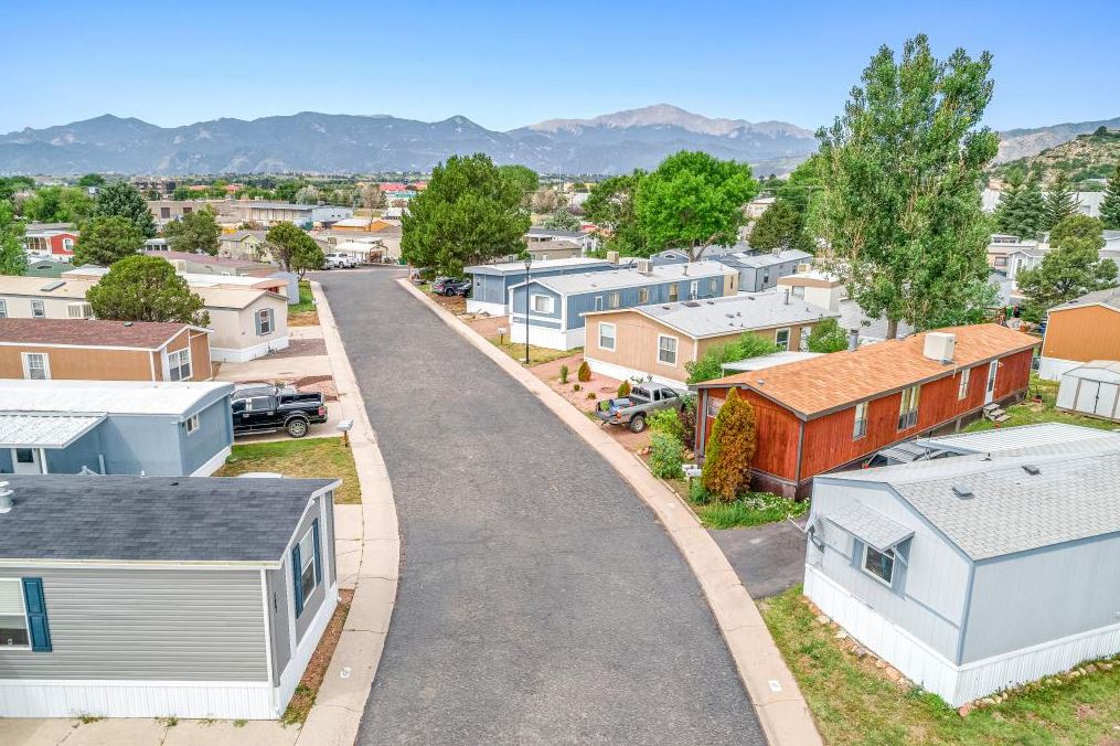 Crestline Manor Tiny Home Community