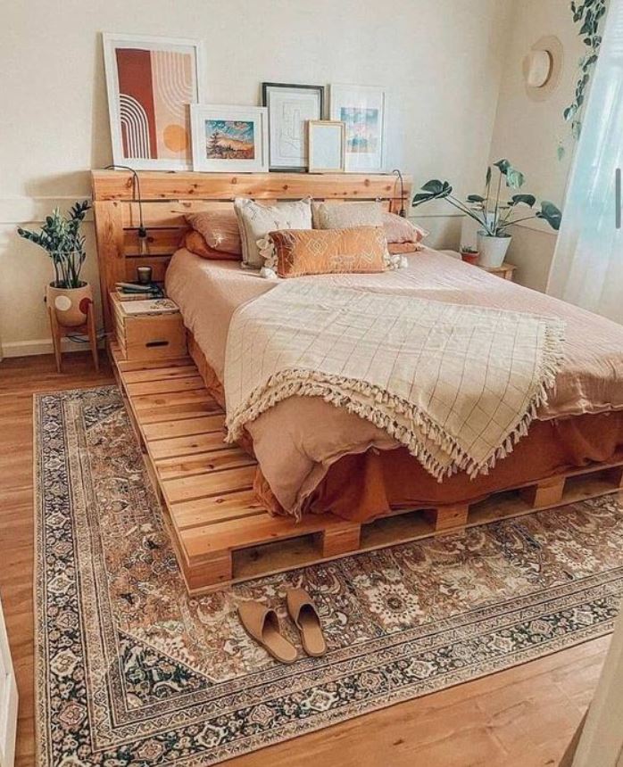 Brown palette bed for a Boho decor